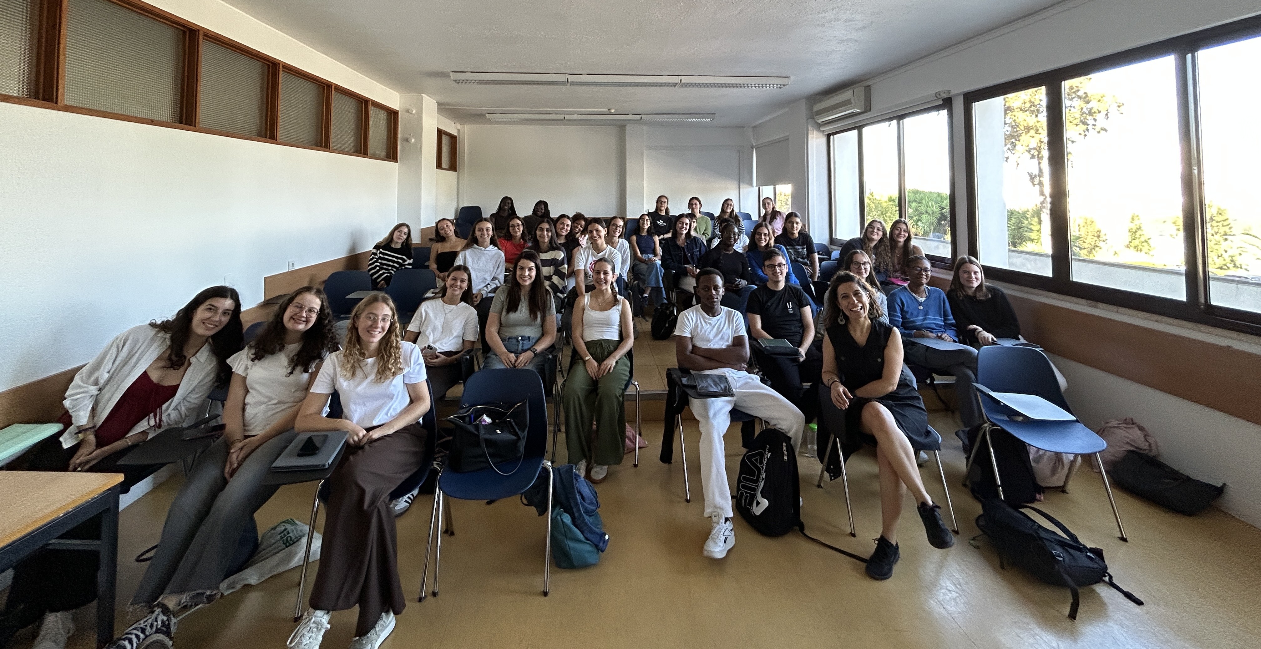 estudantes nos Workshops “Gestão do Stress e Resiliência”